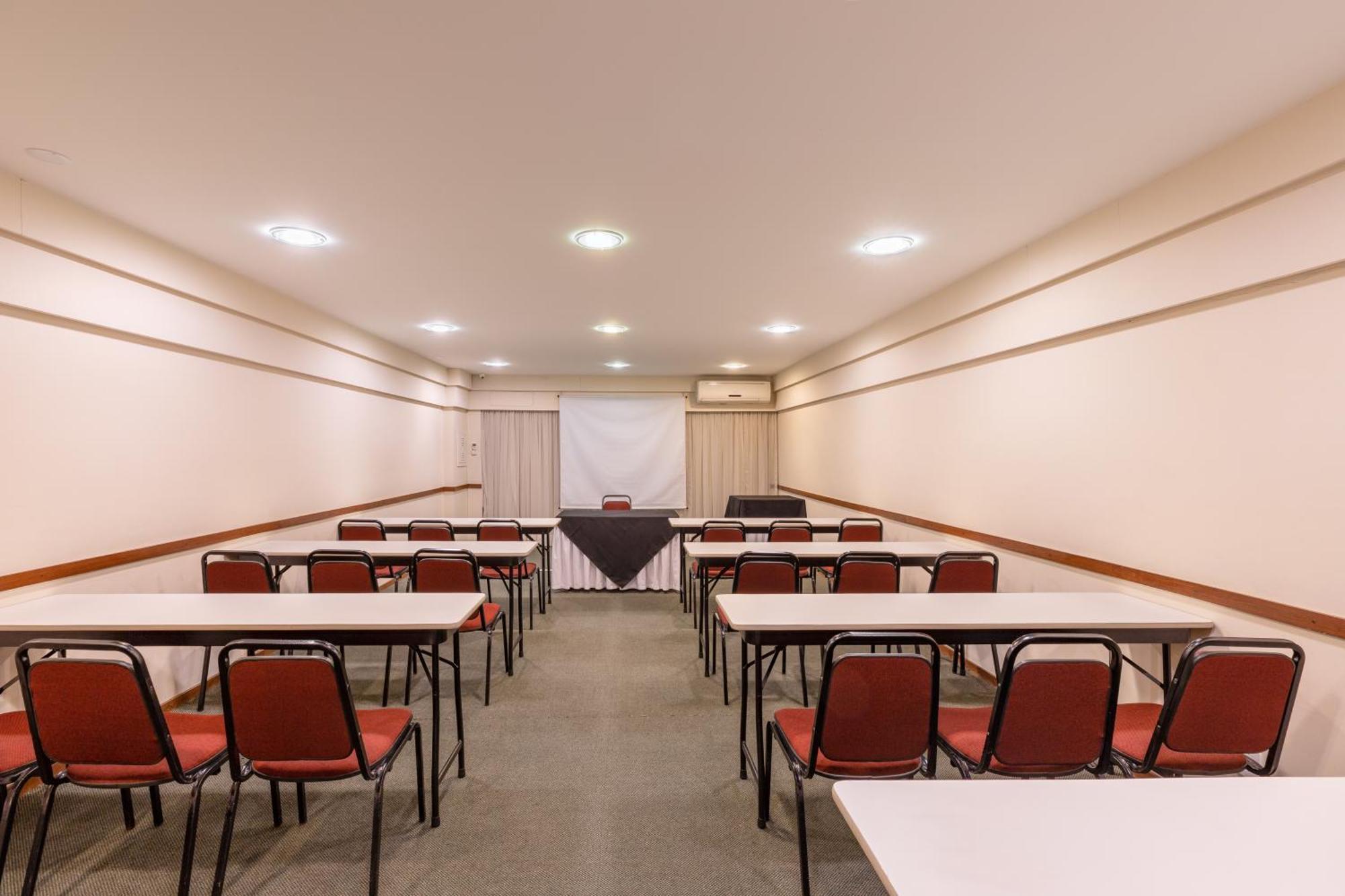 Hotel Crystal Londrina Bagian luar foto
