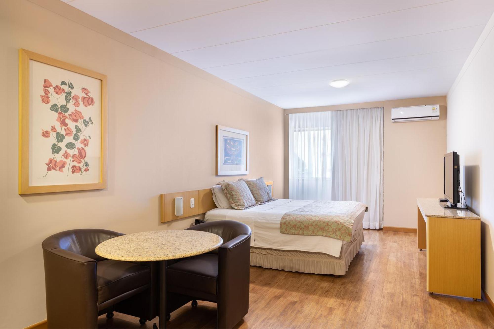 Hotel Crystal Londrina Bagian luar foto